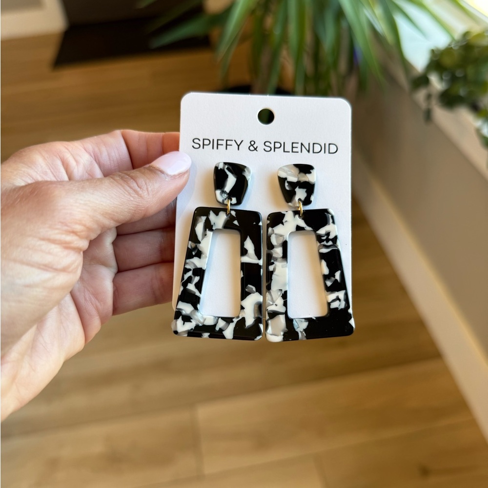 π 2/$20 - Black and White Acrylic Earrings - Picture 3 of 7